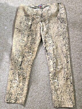Vince Camuto Snake Skin Pattern Slim Pants, Flat Front, side Zipper, Size 12